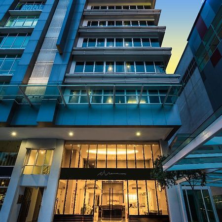 Manhattan Business Hotel Ttdi Kuala Lumpur Eksteriør bilde