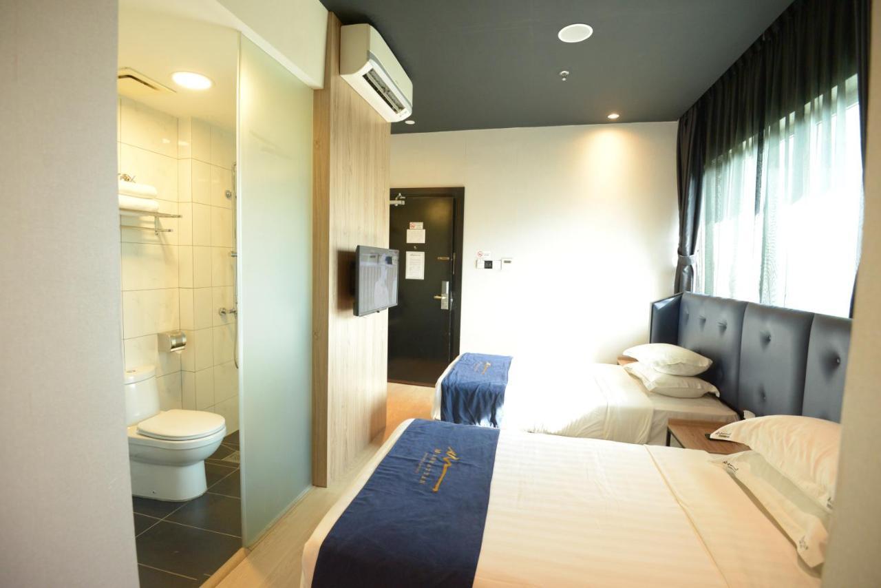 Manhattan Business Hotel Ttdi Kuala Lumpur Eksteriør bilde